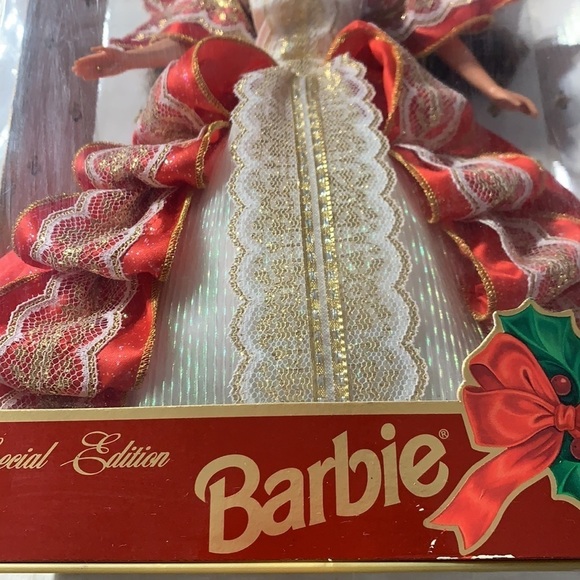 Mattel special edition Barbie happy holidays brunette 10th anniversary doll nib - Picture 3 of 10